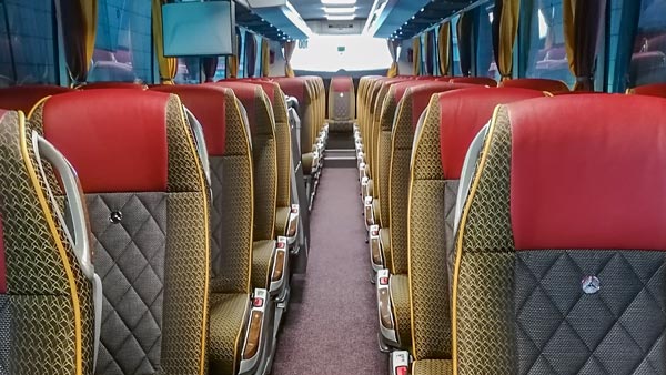 Luxuriöses Interior in unseren Reisebussen